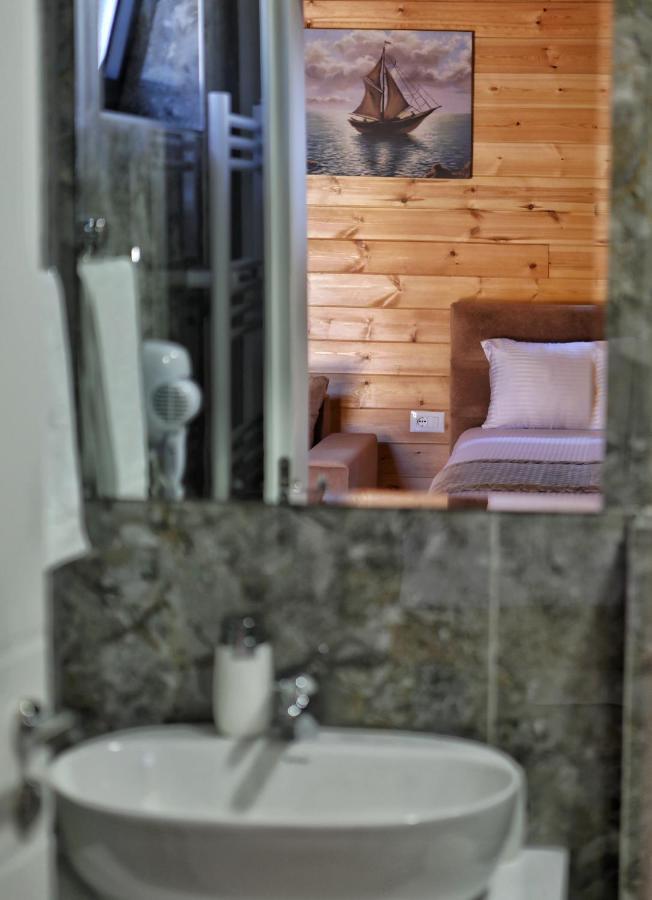 Bujtina Siar Pogradec Exterior foto